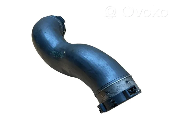 BMW 5 F10 F11 Tube d'admission de tuyau de refroidisseur intermédiaire 8516509