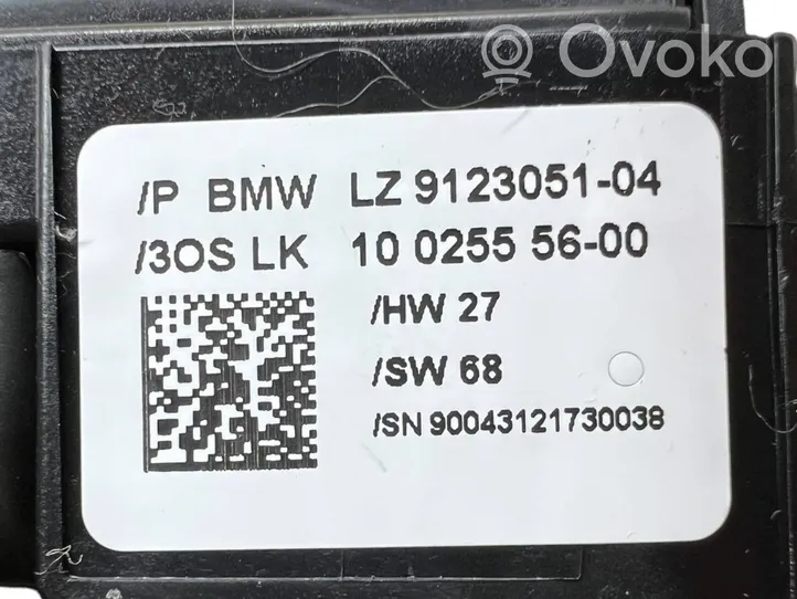 BMW X1 E84 Manetka / Przełącznik kierunkowskazów wycieraczek 9123051