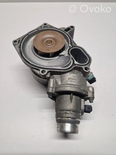 BMW 5 F10 F11 Water pump 7571792