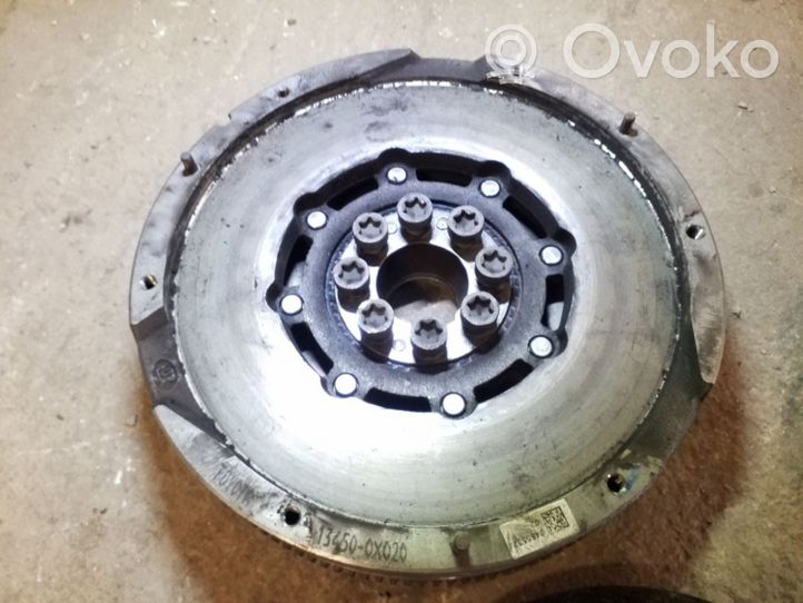 Toyota Avensis T270 Sankabos komplektas 3121005150B