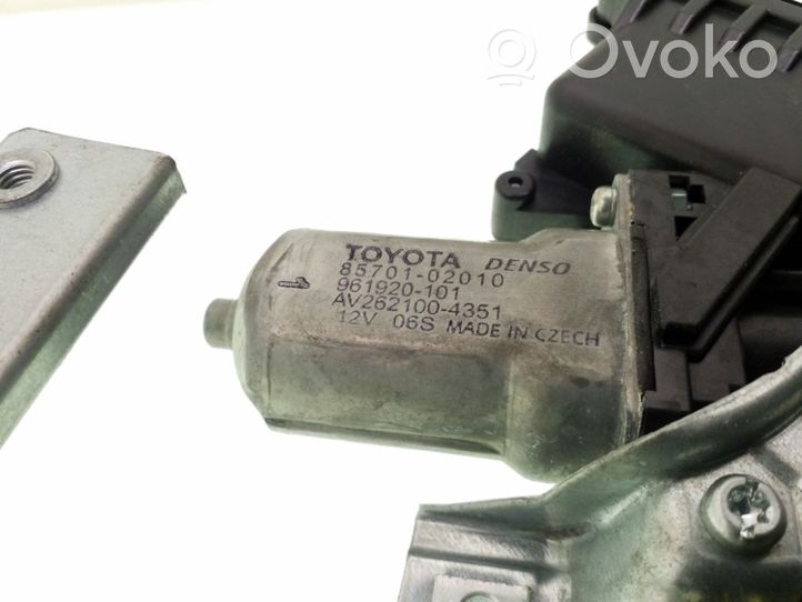 Toyota Avensis T270 Elektryczny podnośnik szyby drzwi przednich 8570102010