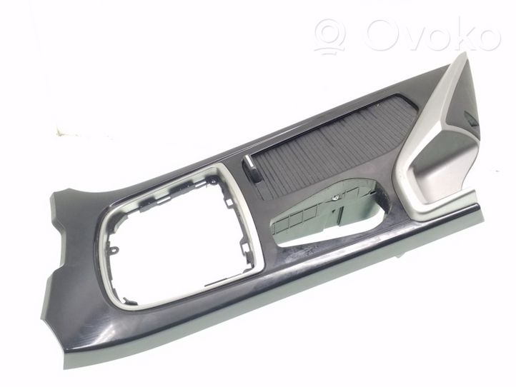 Hyundai i40 Rivestimento in plastica cornice della leva del cambio 846703Z000