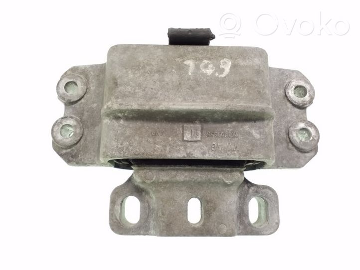 Volkswagen Golf V Supporto di montaggio del motore 1K0199555M