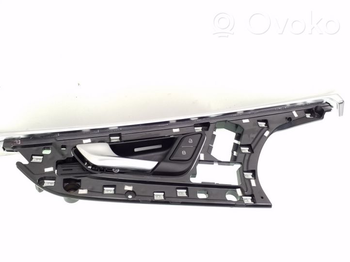 Audi Q7 4M Front door interior handle 4M0837019B