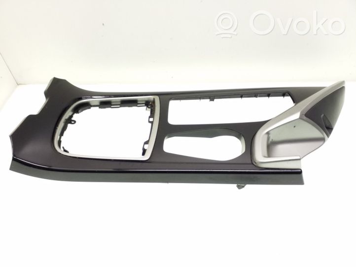 Hyundai i40 Rivestimento in plastica cornice della leva del cambio 846513Z000