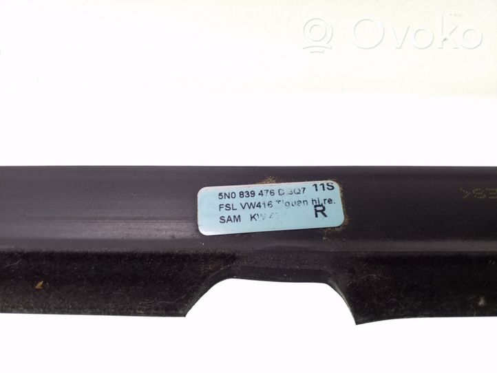 Volkswagen Tiguan Rivestimento portiera posteriore (modanatura) 5N0839476C