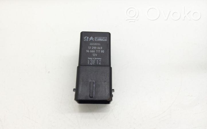 Ford C-MAX II Glow plug pre-heat relay 51299049