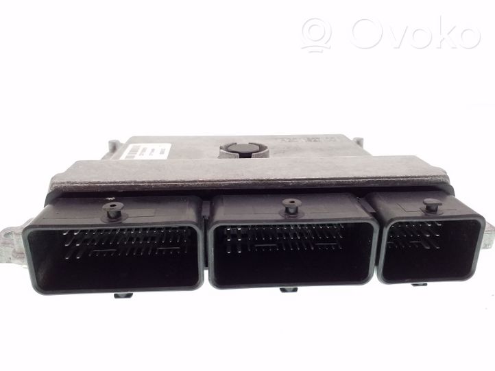 Renault Clio IV Engine control unit/module 237102982S