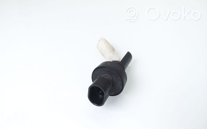 Opel Insignia A Windshield washer fluid level sensor 13248197