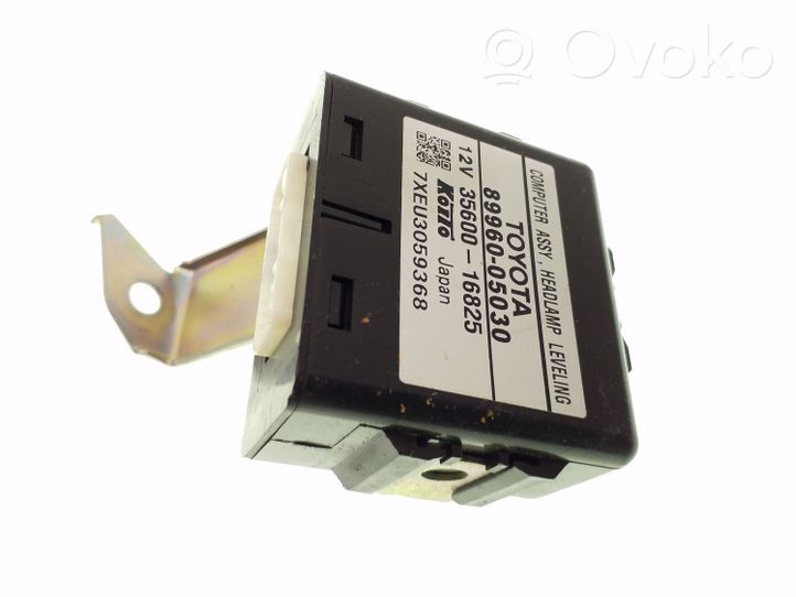 Toyota Avensis T250 Xenon control unit/module 8996005030