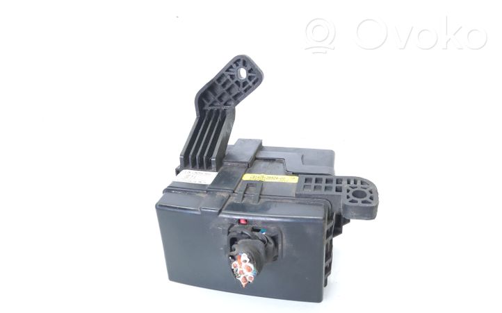 Hyundai Santa Fe Relay mounting block 911162B010