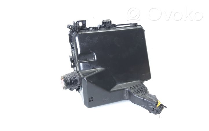 Mitsubishi Lancer X Module de fusibles PR06102000