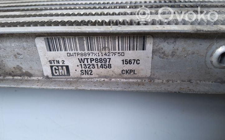Opel Astra H Välijäähdyttimen jäähdytin 13231458