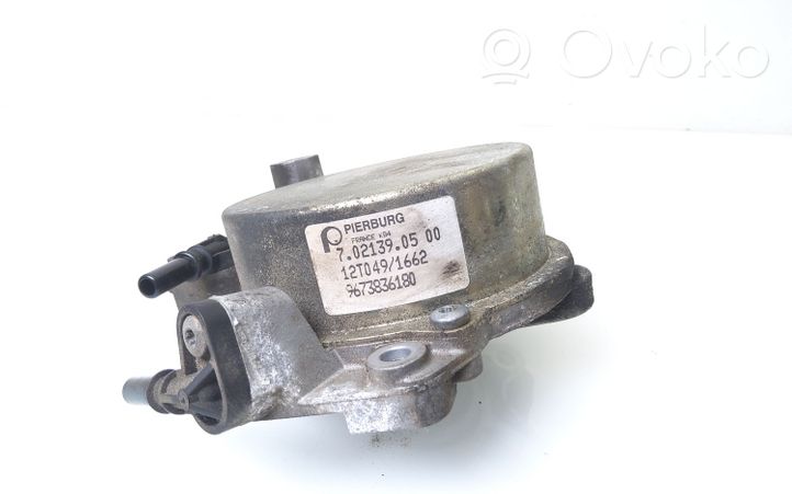 Ford Kuga I Vacuum pump 9673836180