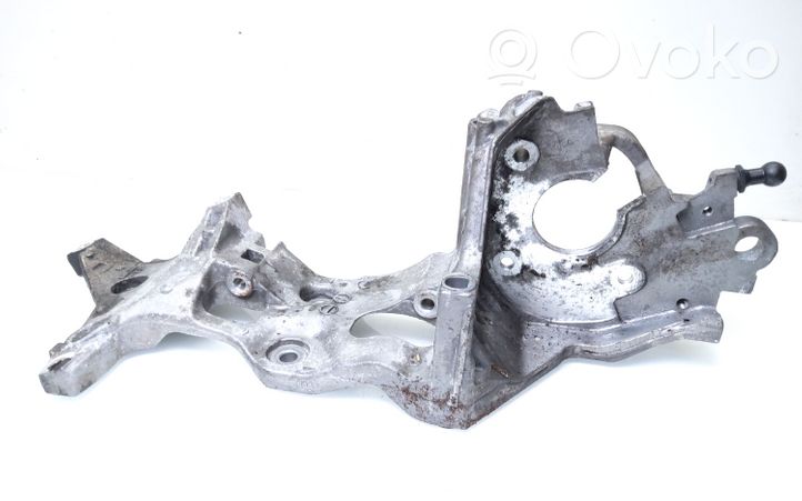 Seat Leon (5F) Support de générateur / alternateur 04L903143E