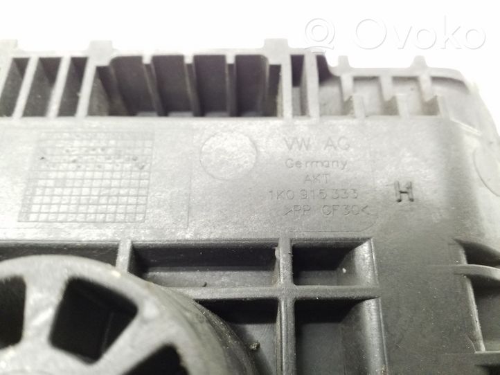 Volkswagen Golf Plus Boîte de batterie 1K0915333