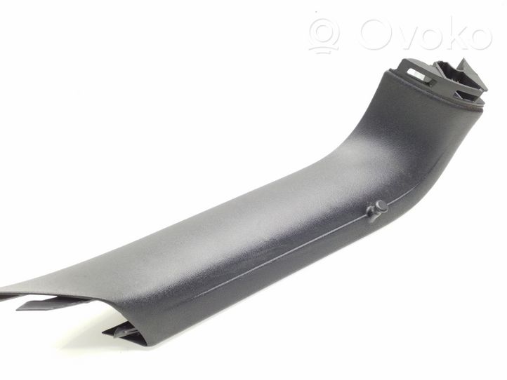 Volkswagen Tiguan Rivestimento laterale del portellone posteriore/bagagliaio 5N0867703B