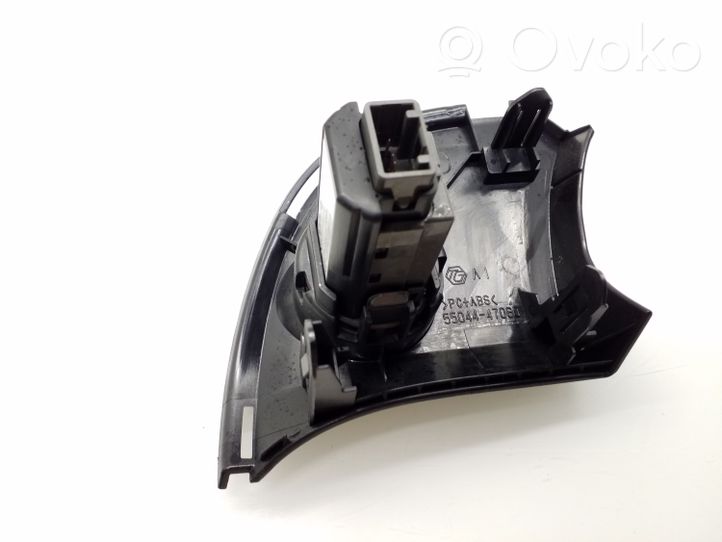 Toyota Prius (XW30) Moottorin start-stop-painike/kytkin 5504447060