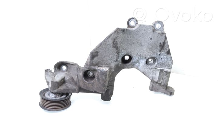 Hyundai ix35 Supporto del generatore/alternatore 