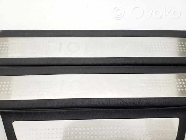 Hyundai Ioniq Front sill trim cover 85873G2500