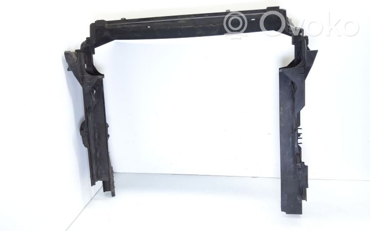 BMW X5 E70 Support de radiateur sur cadre face avant 7799761