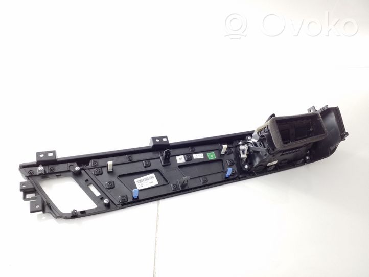 KIA Niro Rivestimento del pannello G584795000