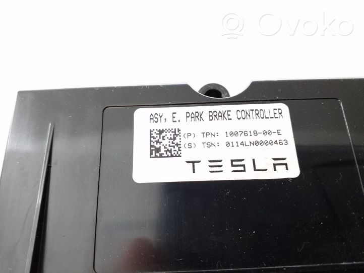 Tesla Model S Autres unités de commande / modules 100761800E
