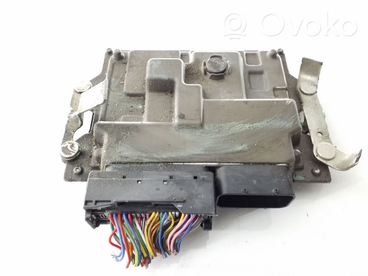 Subaru Forester SK Calculateur moteur ECU 22765AP440