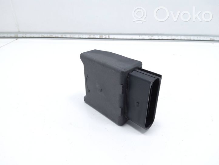 Audi A3 S3 8V Polttoaineen ruiskutuspumpun ohjainlaite/moduuli 5Q0906093B