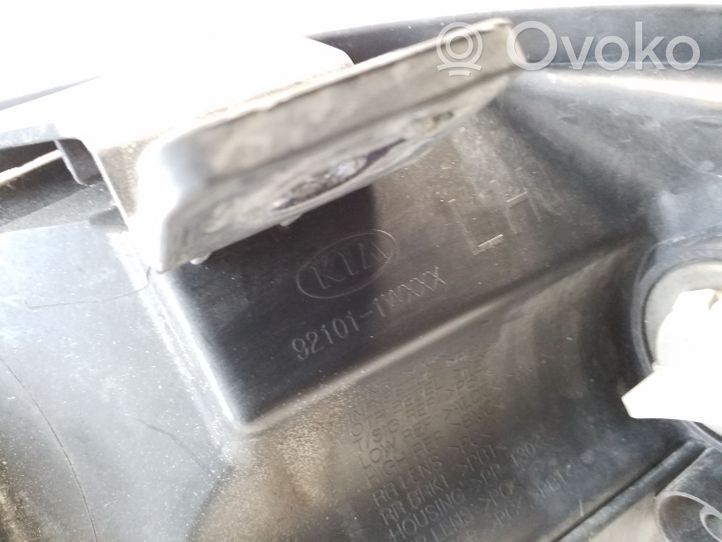 KIA Rio Faro delantero/faro principal 921011WXXX