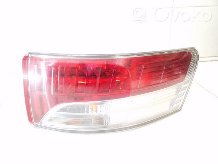 Toyota Avensis T270 Lampa tylna 