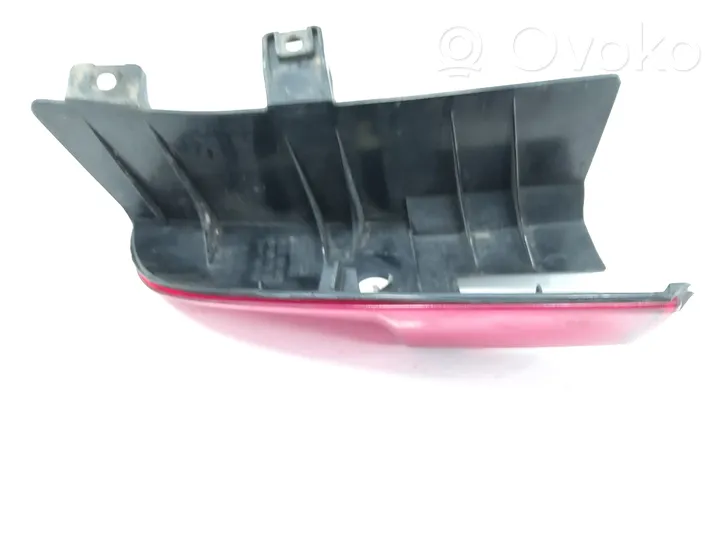 Mercedes-Benz Vito Viano W639 Rivestimento modanatura del faro posteriore A6398202164