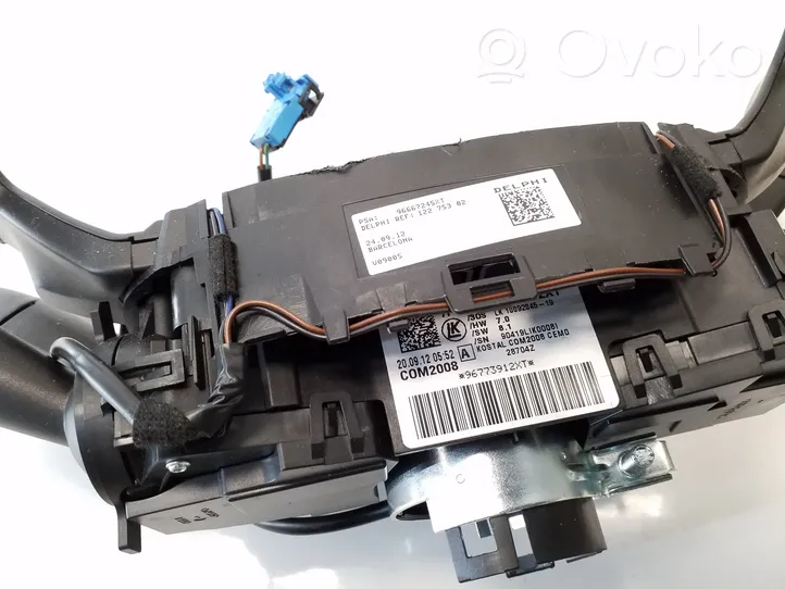 Peugeot 3008 I Interruptor/palanca de limpiador de luz de giro 96773912XT