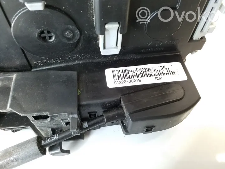 KIA Sportage Front door lock 813203U010