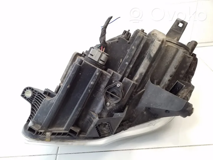 Mercedes-Benz R W251 Lampa przednia A2518203661