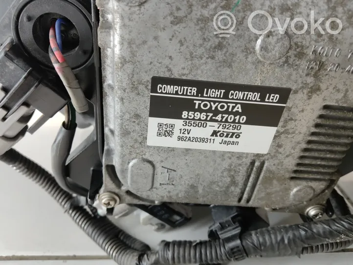 Toyota Prius (XW30) Lampa przednia E11005341