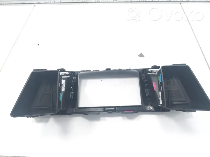 Peugeot 508 Radio/GPS head unit trim 9686446277