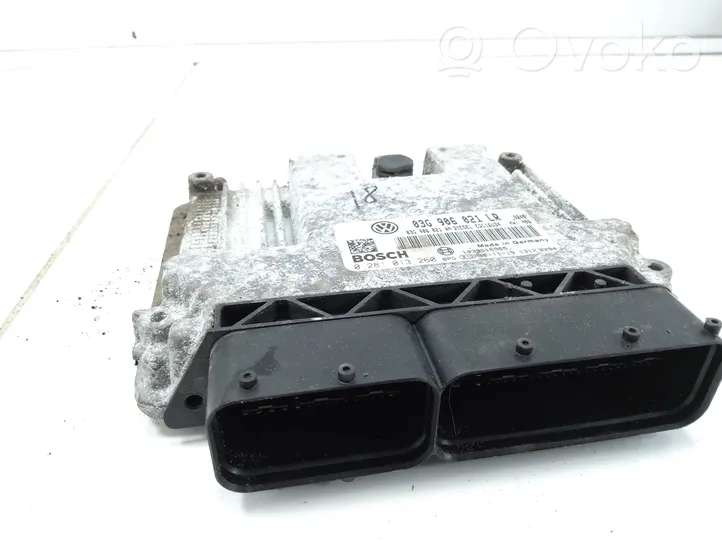 Volkswagen PASSAT B6 Unité de commande, module ECU de moteur 03G906021