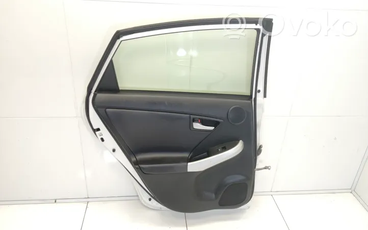 Toyota Prius (XW30) Rear door 