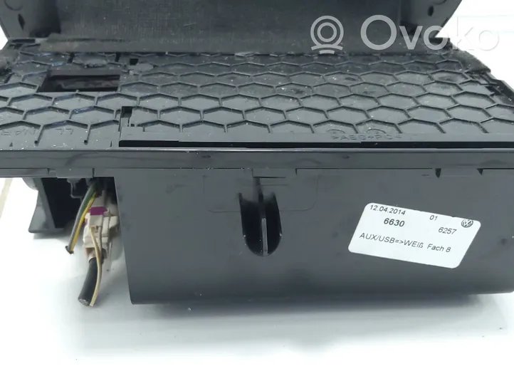 Volkswagen Golf VII Dashboard storage box/compartment 5G1863391