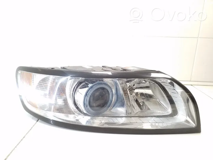 Volvo V50 Lampa przednia 31299588