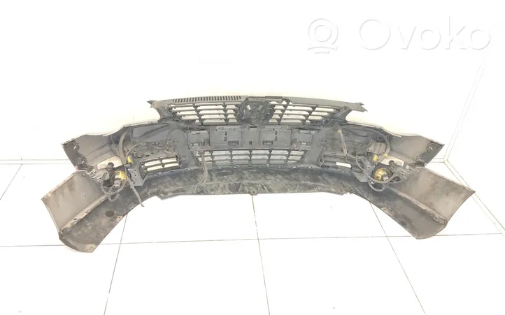 Volkswagen PASSAT B6 Front bumper 3C0807221