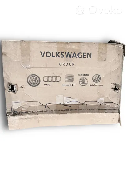 Volkswagen Tiguan Aušinimo skysčio radiatorius 5Q0121251GL