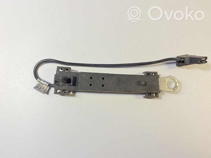 Volvo V50 GPS-pystyantenni 8673495