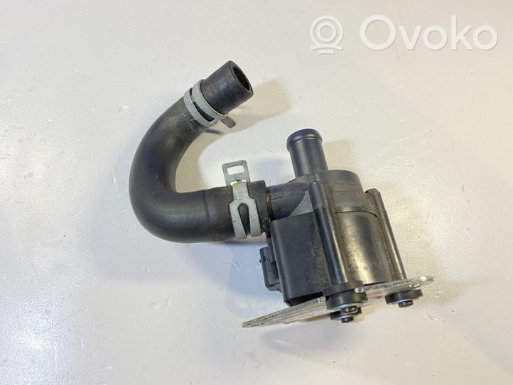 Volvo XC90 Pompe de circulation d'eau 31338211