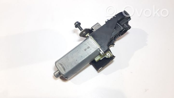 Volvo XC90 Moteur de réglage de siège 0390203245