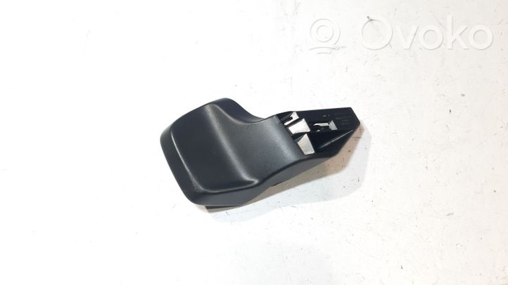 Volvo V50 Tappo cornice del serbatoio 8613317