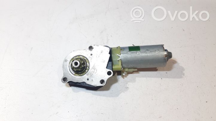 Volvo S40 Motorino di regolazione del sedile 0130002526