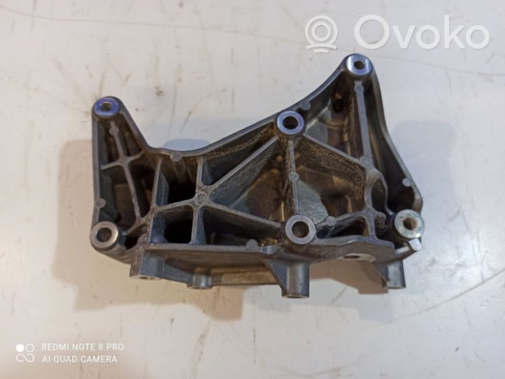 Volvo S60 Support de générateur / alternateur 31430704