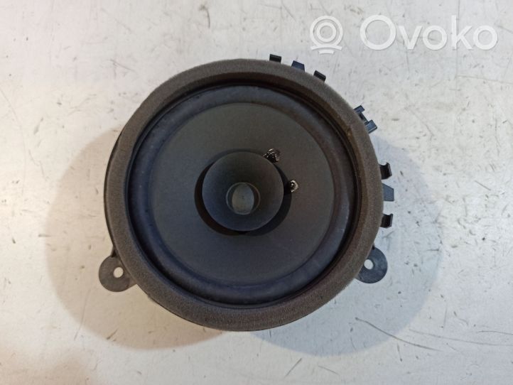 Volvo V60 Enceinte de porte arrière 8676891